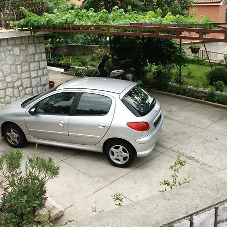 With A Parking Space - 5525 아파트 노비비노돌스키